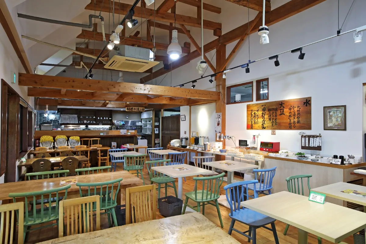 写真：五ケ山豆腐の店内
