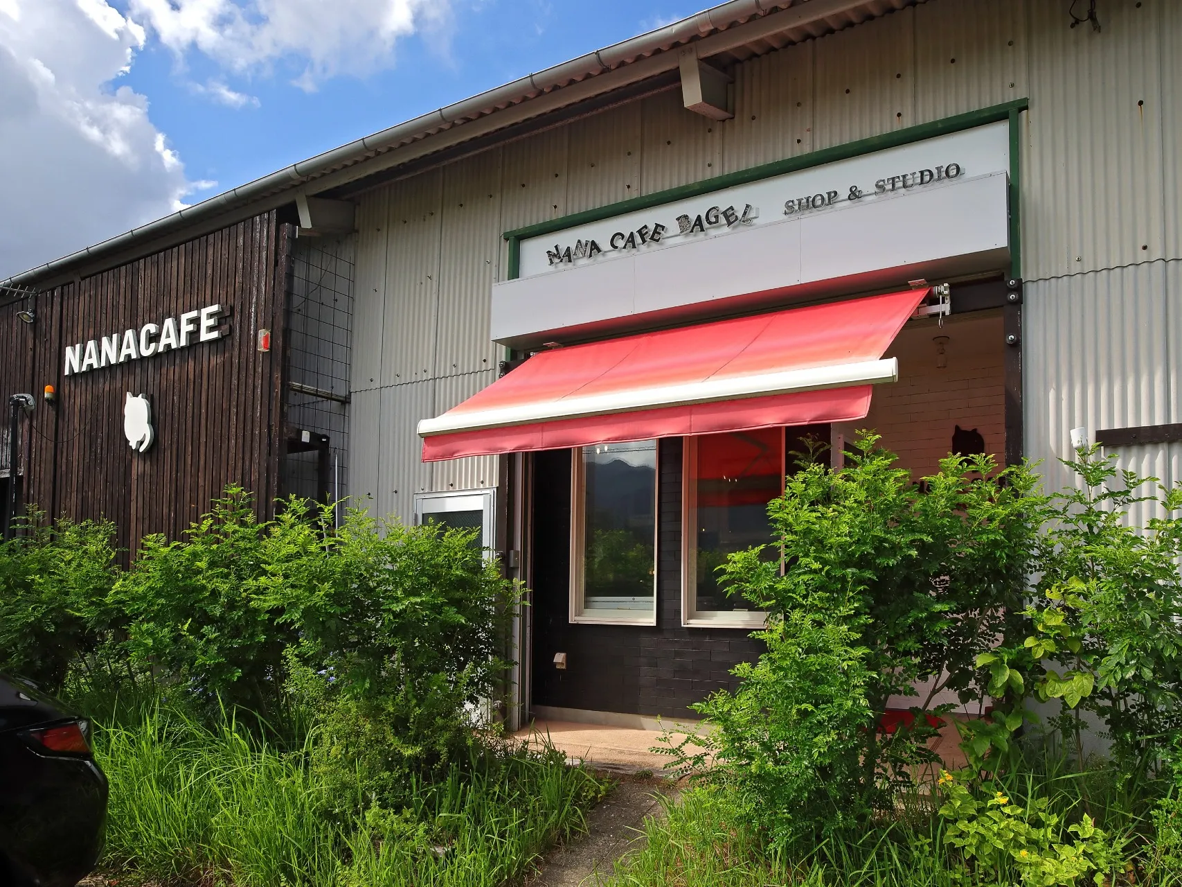 写真：NANA CAFEの外観