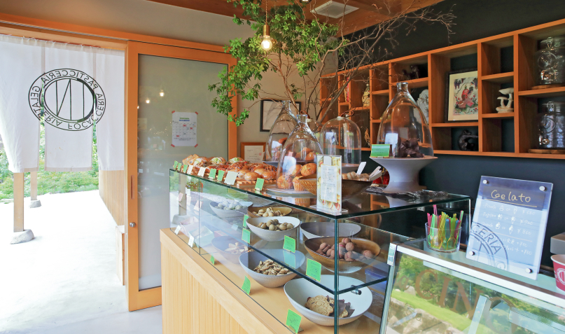 写真：食べる・買う